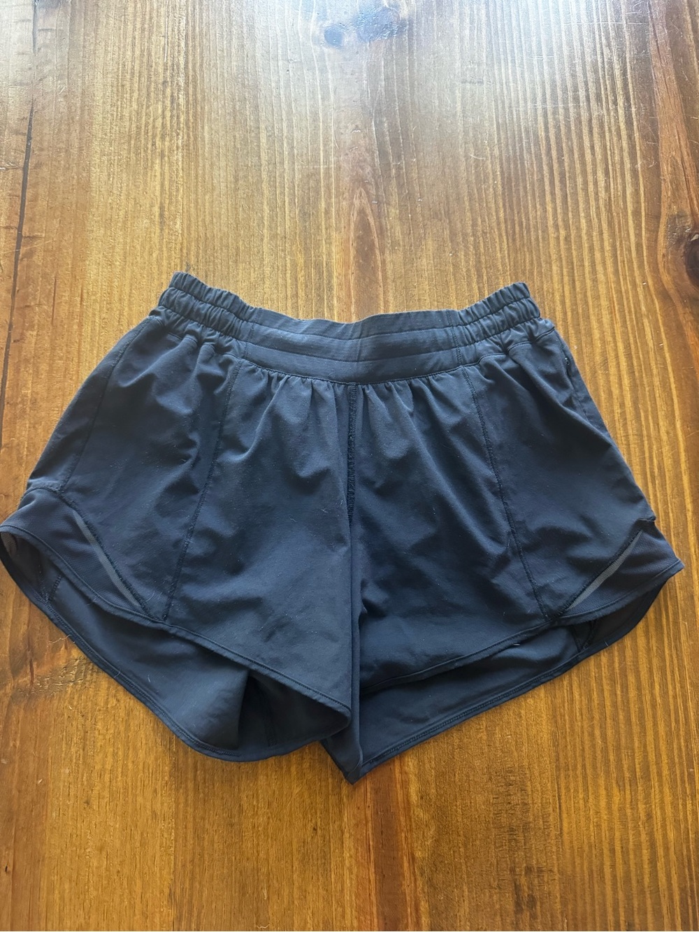 Lululemon hotty hot short - Picture 2 of 2